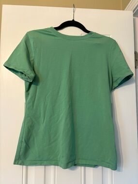 Classic Crewneck Short Sleeve Tee in Green
